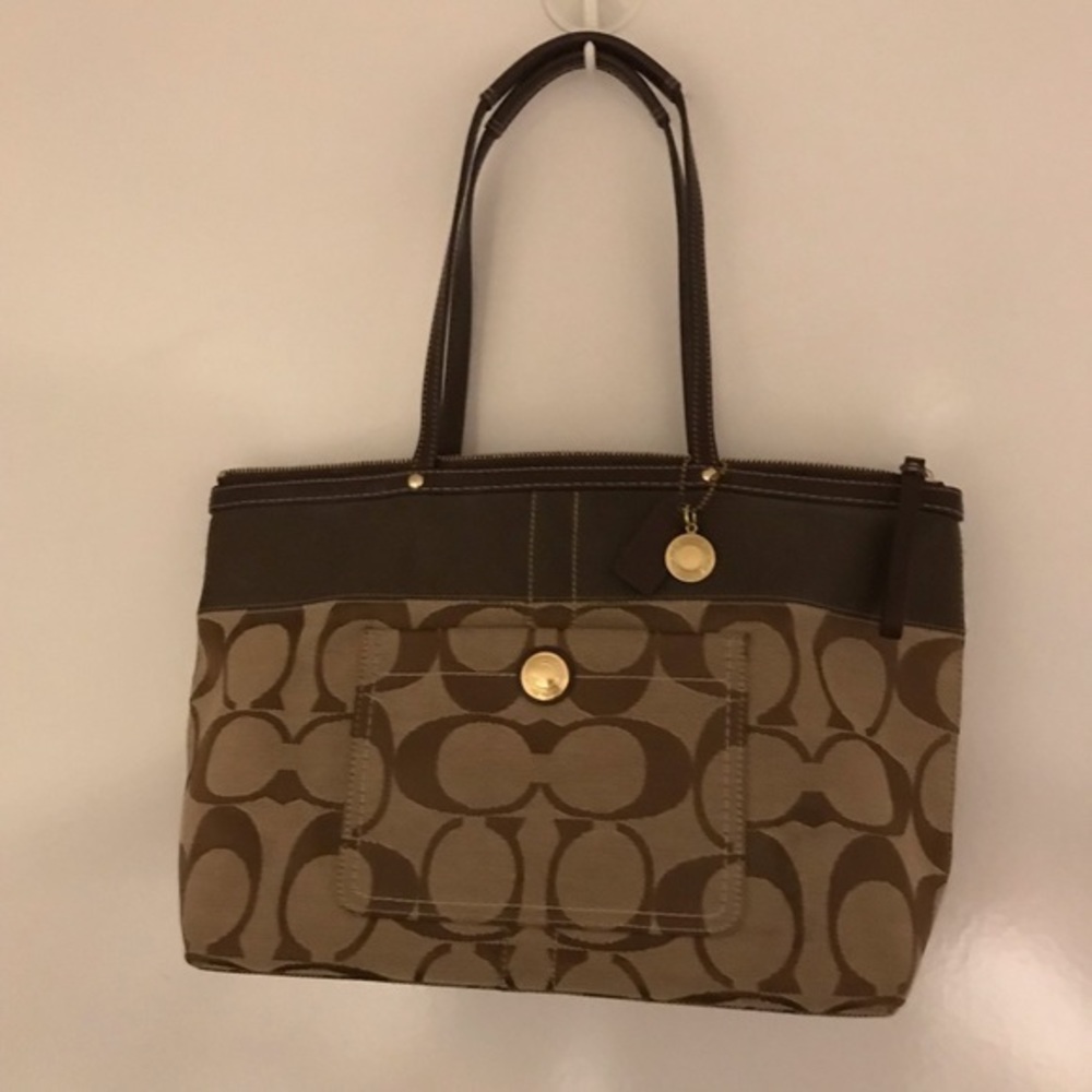 COACH Signature C Tote Shoulder Bag